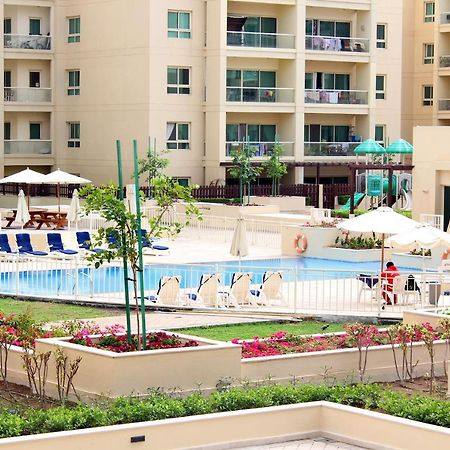 New Arabian Al Dhafra 2 The Greens 1 Br Dubai Bagian luar foto