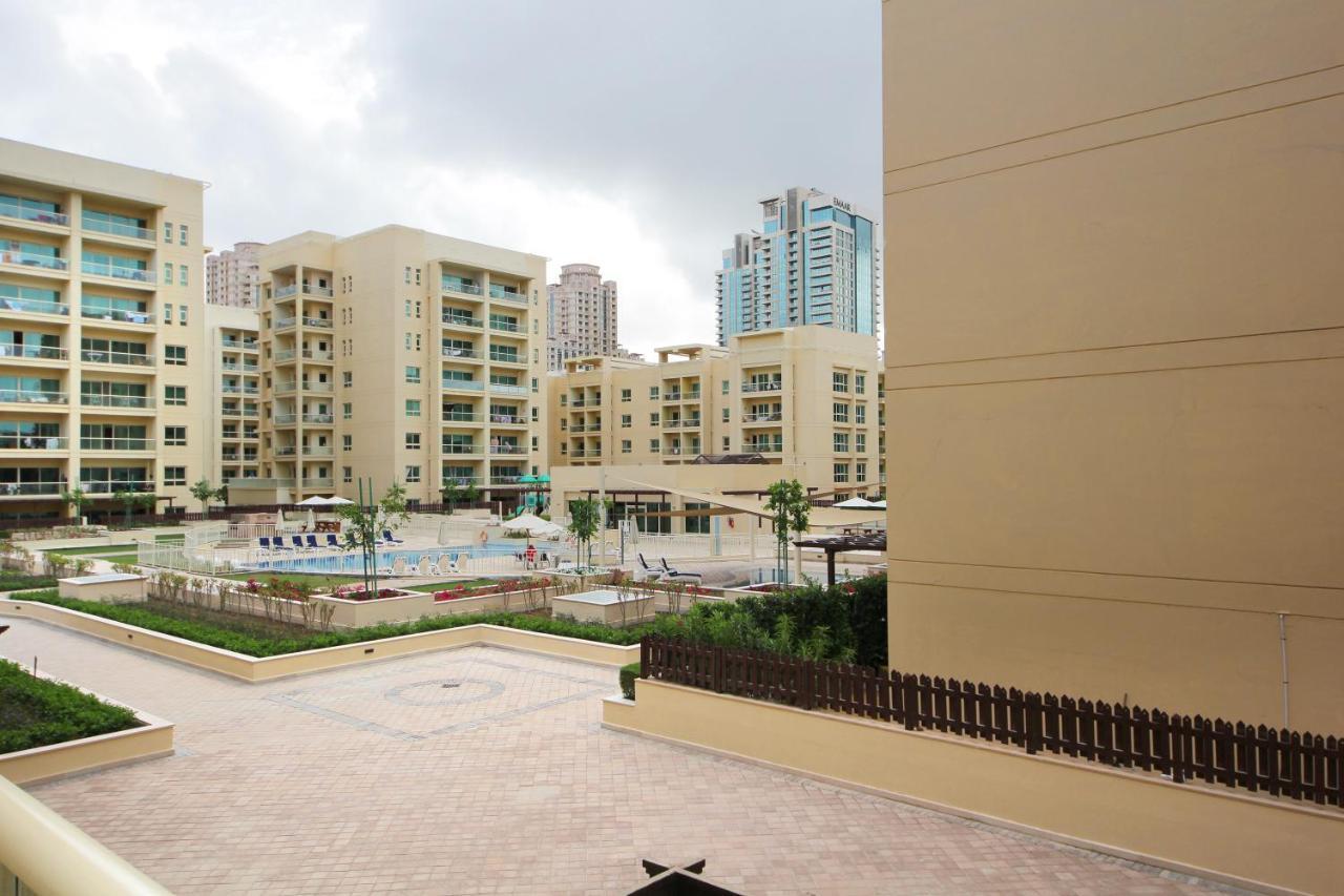 New Arabian Al Dhafra 2 The Greens 1 Br Dubai Bagian luar foto